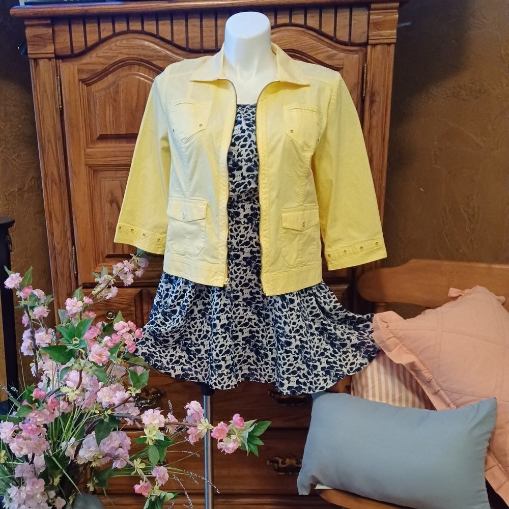 CHICO'S BRIGHT YELLOW JACKET SIZE 2 LIKE NEW - Picture 2 of 11